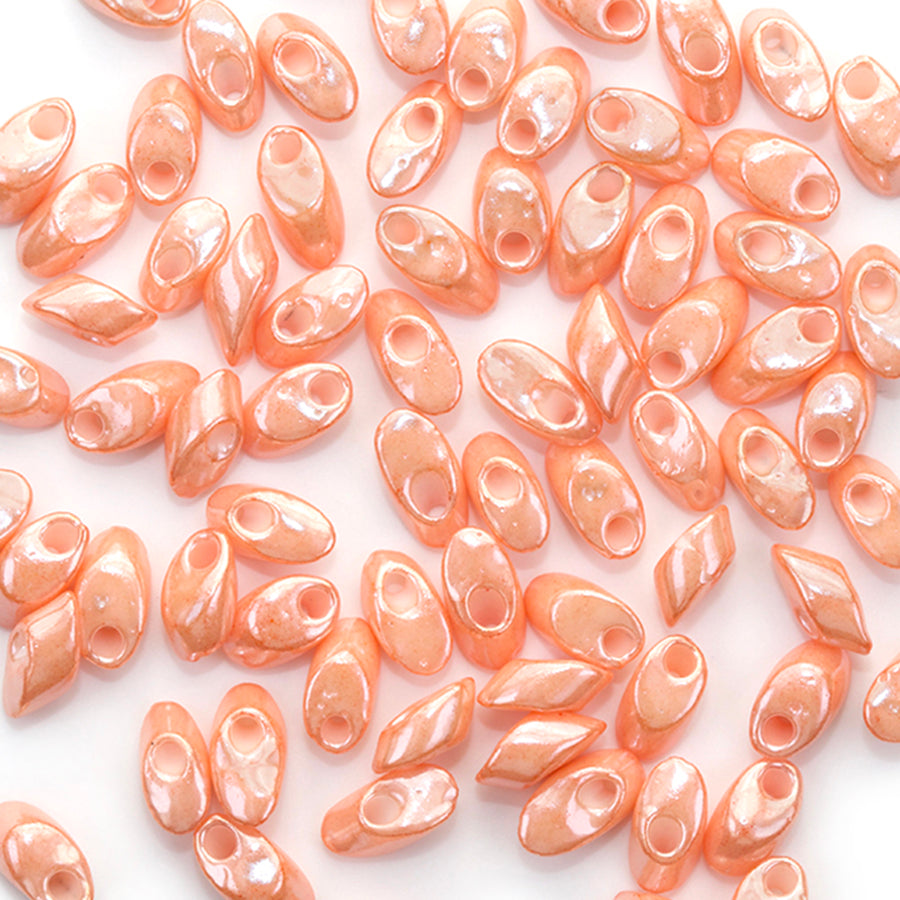 LMA-429 - 4x7mm Long Magatama Miyuki Beads - Opaque Salmon