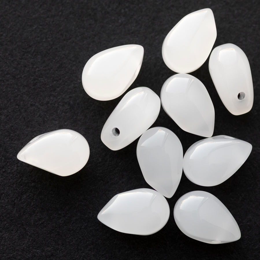 9mm Drop Glass Beads - Milky White (10 Pieces)